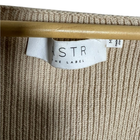 Astr Cream Ribbed Knit Top - Picture 4 of 4